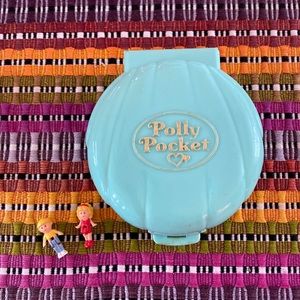 1989 Polly pocket Polly's beach house